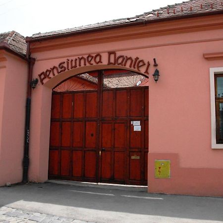 Pensiunea Daniel Sibiu Exteriör bild